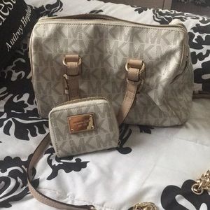 Michael Kors purse with matching wallet!!